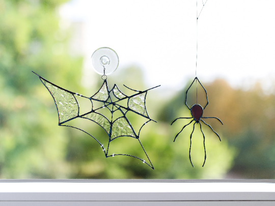 Spider suncatcher - Stained glass spider on the web