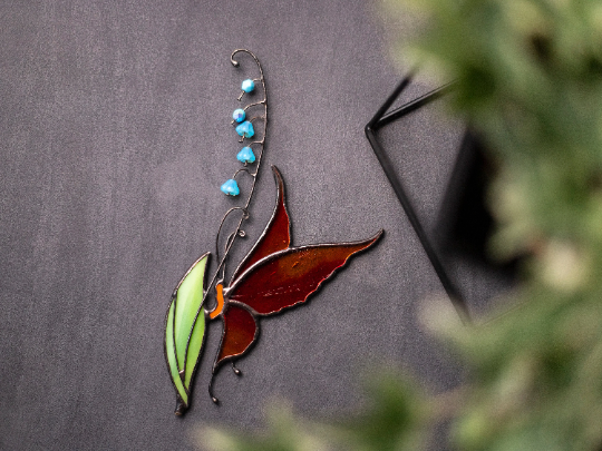 Stained Glass Butterfly Suncatcher & Plant Stake - Versatile & Elegant Home and Garden Decor