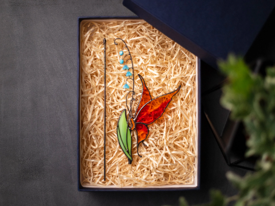 Stained Glass Butterfly Suncatcher & Plant Stake - Versatile & Elegant Home and Garden Decor