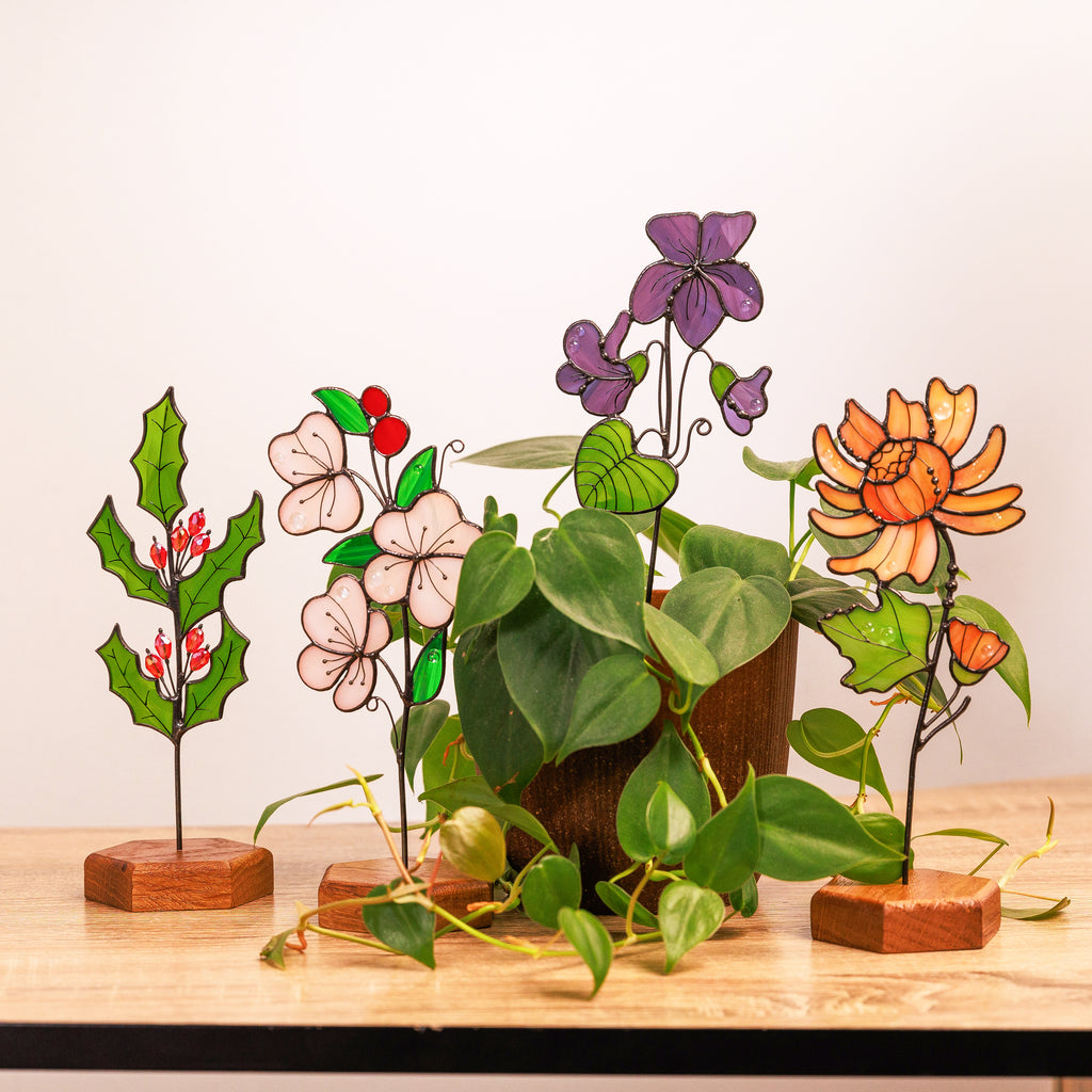 Stained Glass Holly Plant Stake (December Birth Flower)
