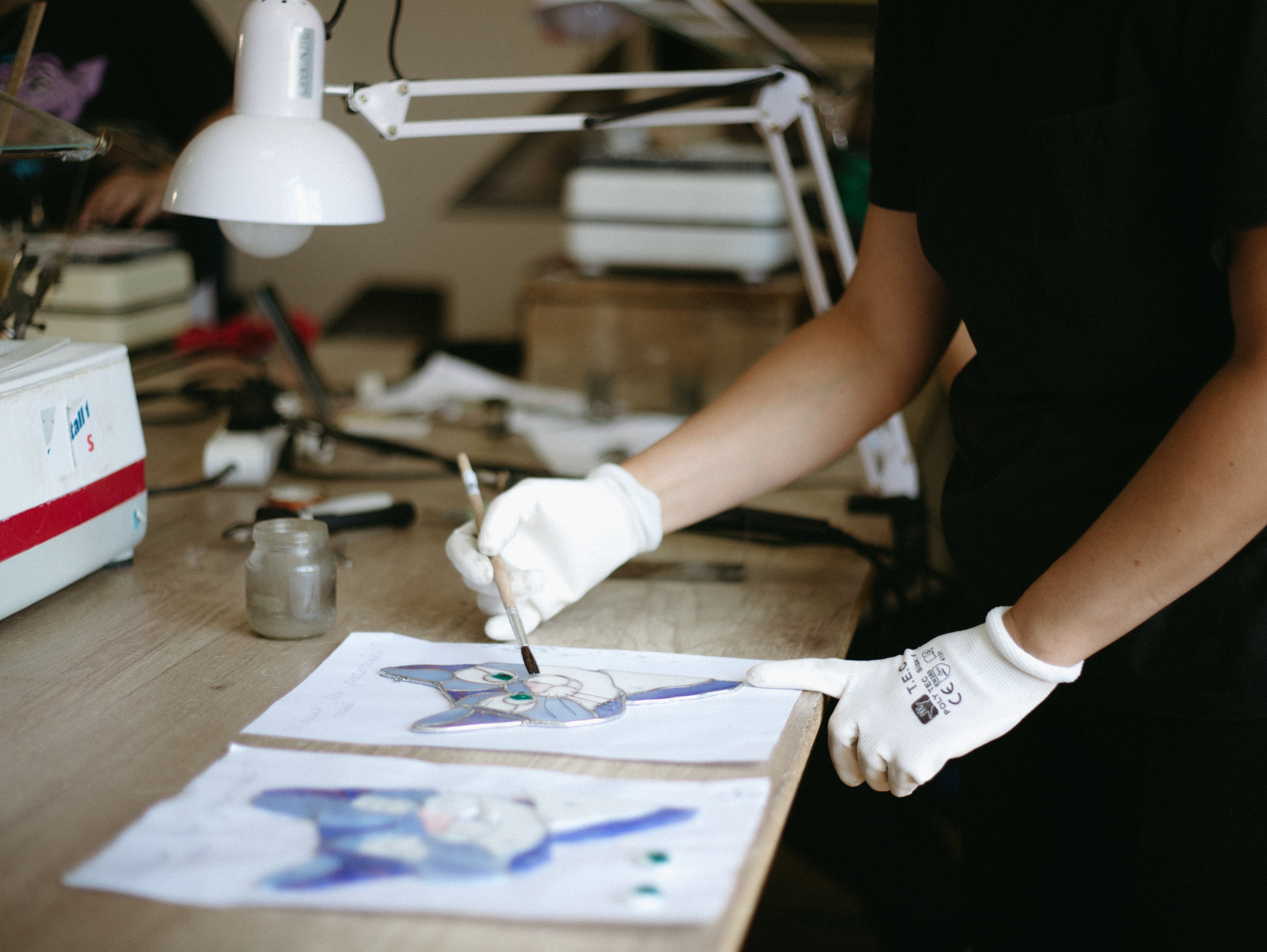Christmas peeking cat Stained glass suncatcher