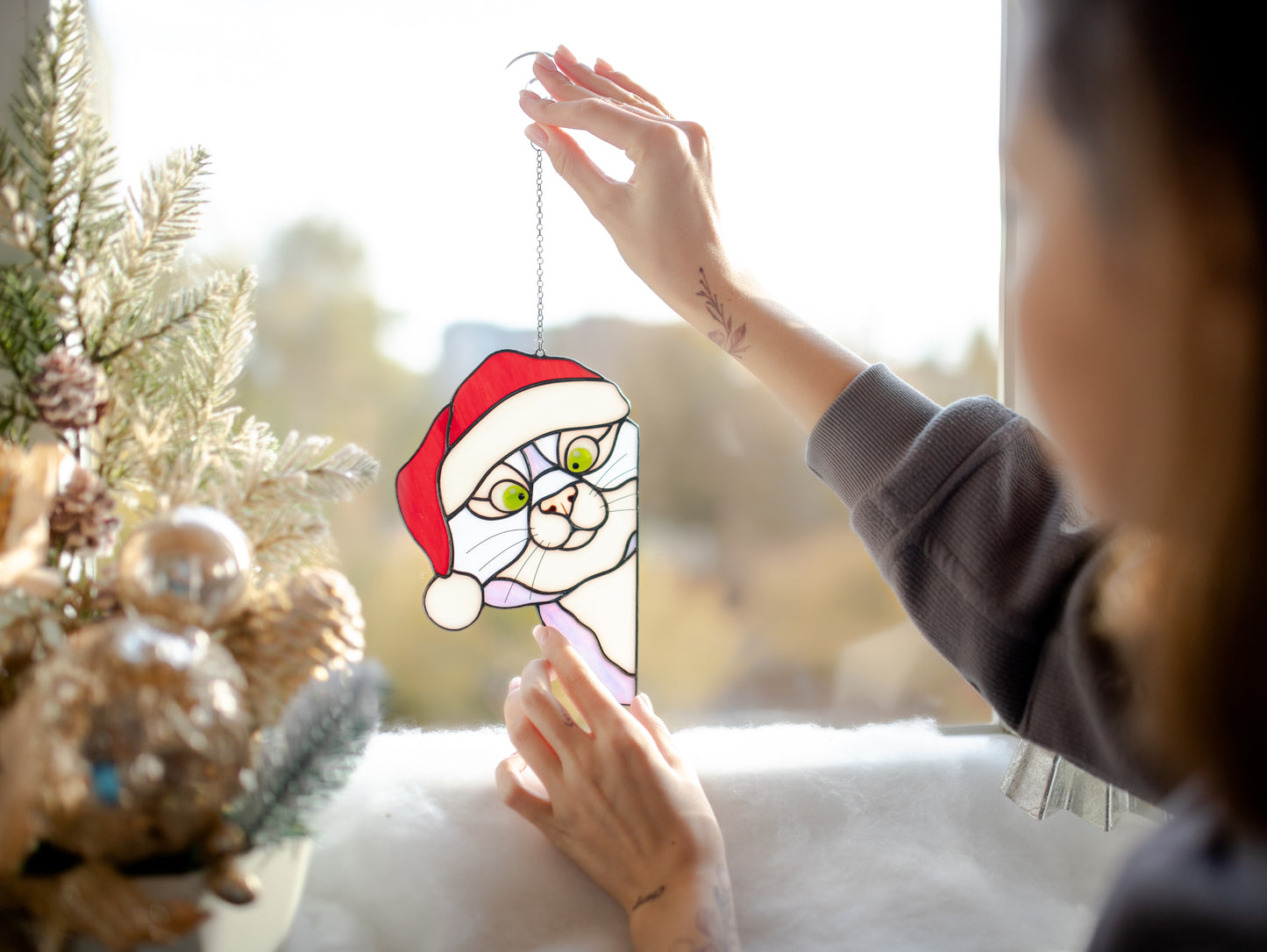 Christmas peeking cat Stained glass suncatcher