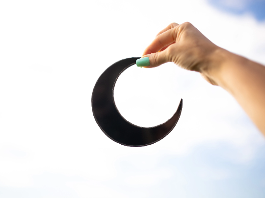 Stained glass moon, Black moon garden stake for indoor, halloween decoration, goth room decor