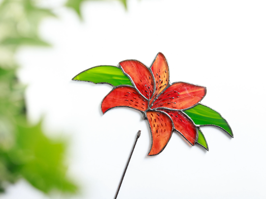 Stained Glass Blue Lily Plant Stake