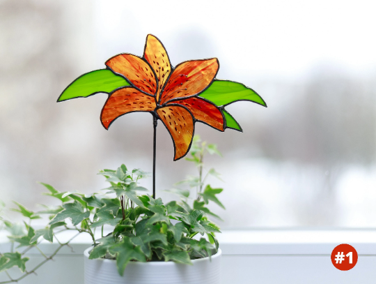 Tiger Lily Stained Glass Garden Stakes - Flower Plant stakes - Gift for Mom form Daughter